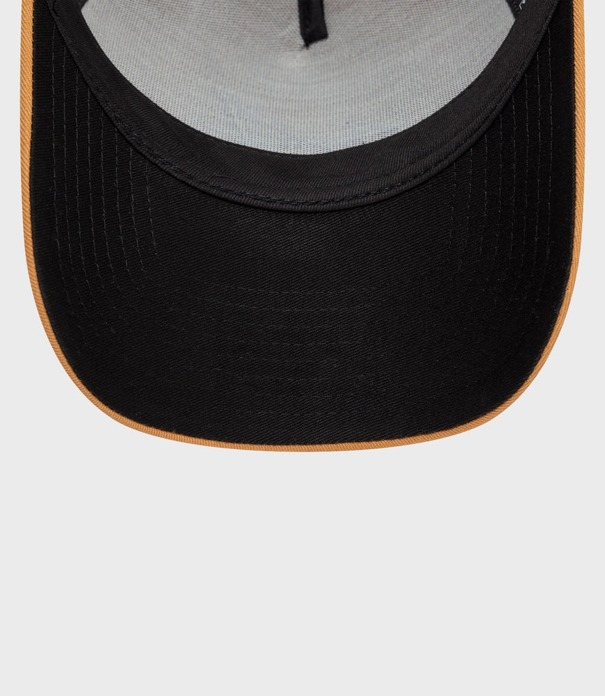 Gorra de camionero New Era Alpine Seasonal E-Frame - Beige