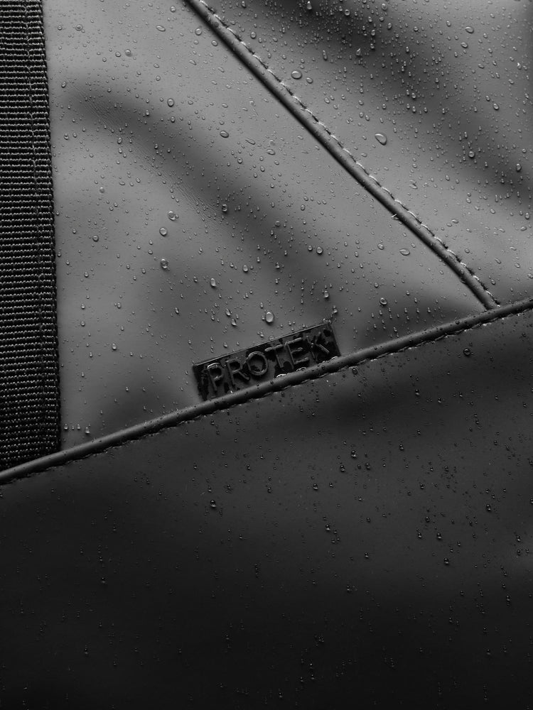 Core Bolsa - Gunmetal/ Negro